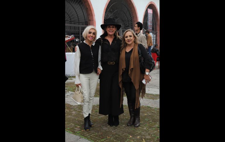 Mercedes Vaca, Rocío Rojas y Gloria Escamilla. GENTE BIEN JALISCO / Revista del 10 de octubre 2025