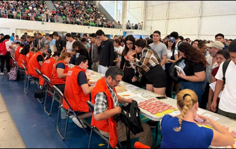 La convocatoria está dirigida únicamente a las personas cuyo nombre aparece en el listado publicado por el Gobierno. ESPECIAL