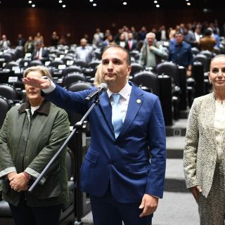Hernando Castañeda Córdova asume como diputado federal en la LXVI Legislatura