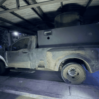 Aseguran armamento y vehículo con blindaje artesanal en Quitupan