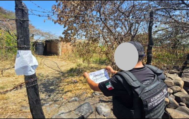 Elementos militares localizaron una bodega en el municipio de Degollado, donde se observaba huachicol desde el exterior. ESPECIAL/ FGR