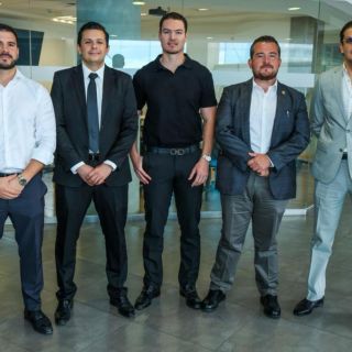 Presentan a los cinco finalistas del Premio Adolf B Horn