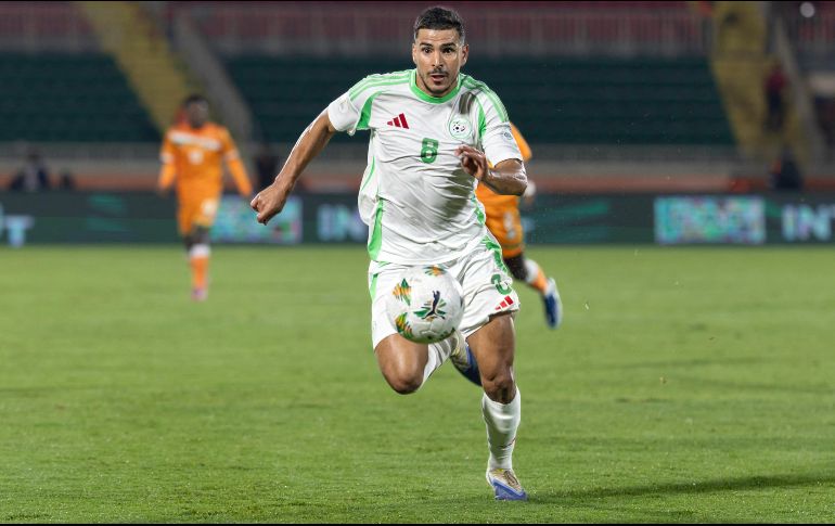 La CAF otorga 9 plazas directas, además de un cupo en el repechaje internacional. AFP / ARCHIVO