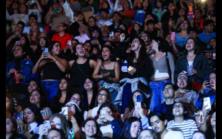 Mario Domm aseguró que este concierto sería distinto, razón por la cual le pidió al público que gritara las canciones que querían escuchar. EL INFORMADOR/ J. Acosta