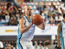 Rigoberto Mendoza destacó sobre la duela con diez rebotes, tres robadas y dos bloqueos. CORTESÍA/Astros de Jalisco