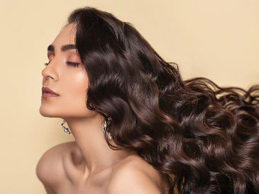 Recuerda que una dieta saludable trae muchos beneficios para tu salud, incluyendo el crecimiento del cabello. UNSPLASH/ A. PAZANI