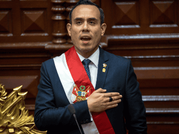 Desde 2016, Perú ha tenido siete presidentes: tres destituidos por el Congreso, contando a Dina Boluarte, dos que renunciaron antes de correr la misma suerte, uno que completó su mandato interino y ahora José Jerí. AP / J. Reyes