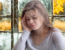 A medida que el verano se despide y los días se vuelven más cortos y fríos, muchas personas notan cambios en su estado de ánimo. ESPECIAL / CANVA