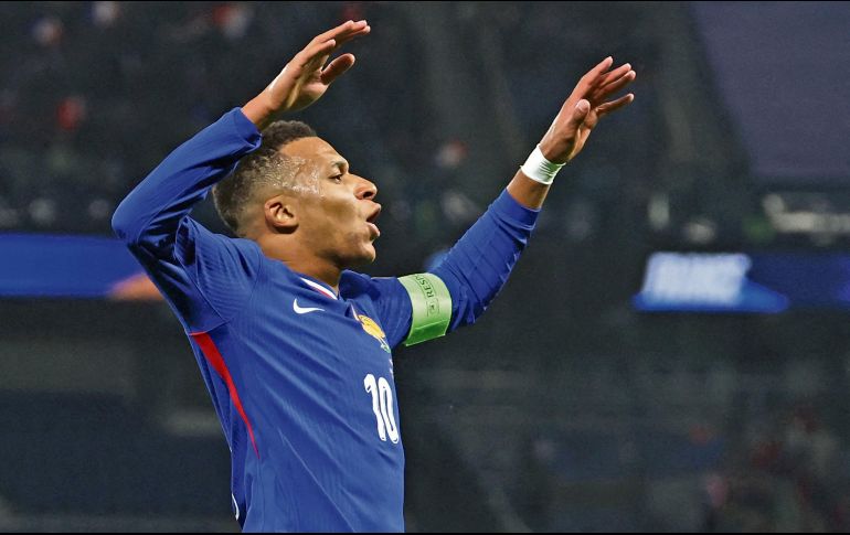 El delantero galo anotó un gol y puso una asistencia. AFP