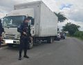 La Policía Metropolitana gestionó la entrega del camión de carga recuperado a la empresa transportista. ESPECIAL/POLICÍA DEL ESTADO