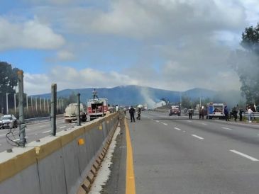 El accidente ocurrió a la altura del kilómetro 72 de la carretera federal México-Puebla. EFE