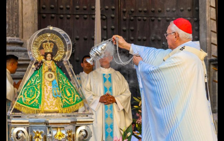 En esta ocasión, la misa se celebró en la explanada de la Catedral sobre Paseo Alcalde. EL INFORMADOR/A.NAVARRO