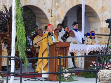 La misa de bienvenida a la Virgen de Zapopan fue ofrecida, como tradicionalmente ocurre, por el cardenal de Guadalajara, Francisco Robles Ortega. EL INFORMADOR/ J. ACOSTA