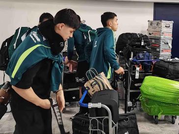 El equipo comandado por Eduardo Arce regresó con rostros marcados por la tristeza a la Ciudad de México. SUN/ L. Vázquez.