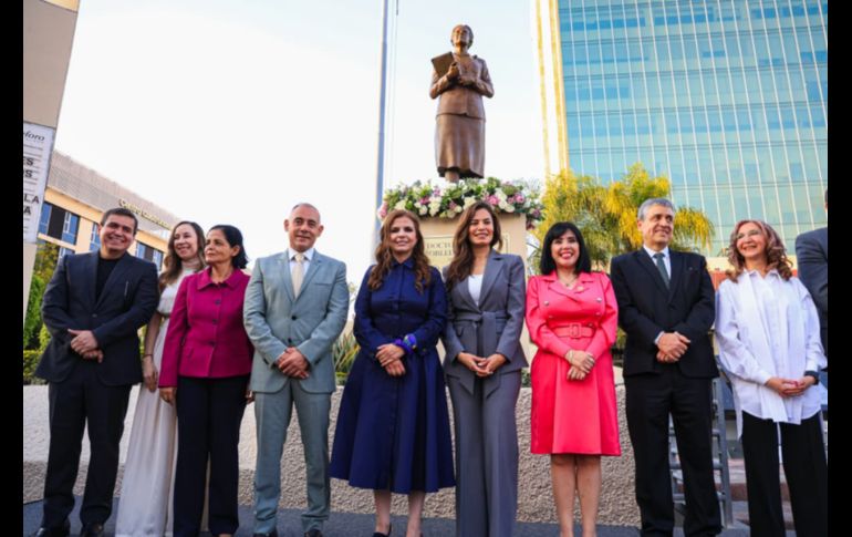 La escultura colocada sobre la Avenida Juárez y Enrique Díaz de León es una obra del artista jalisciense Rubén Orozco Loza. EL INFORMADOR / J. Acosta