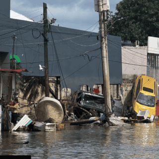 Suspenden clases en 41 municipios de Veracruz tras inundaciones