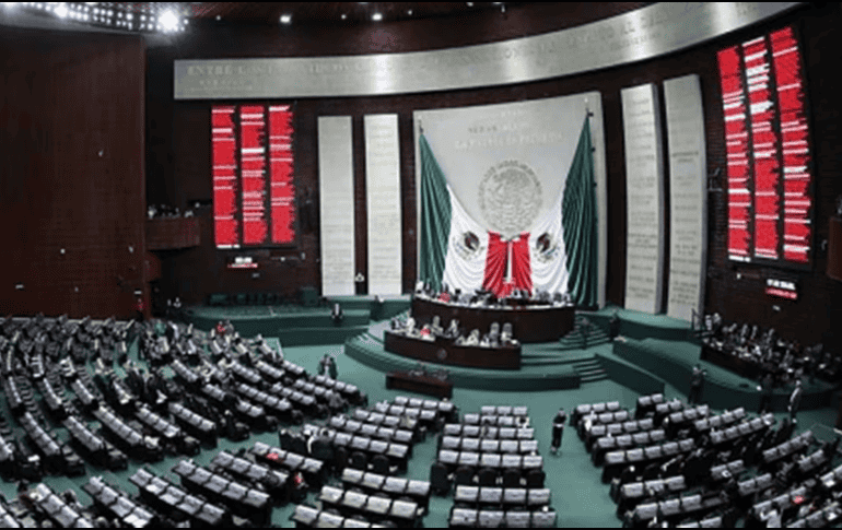 Aunque legisladores de oposición intentaron frenar el avance de la reforma mediante mociones suspensivas para regresar el dictamen a comisiones, estas fueron desechadas al inicio de la sesión. SUN / ARCHIVO