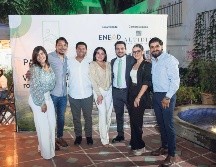 Gaby de Mendoza, Alan Mendoza, Israel Aguirre, Karla Sahagún, Miguel Morán, Tania Guiza y Enrique Cepeda. GENTE BIEN JALISCO / Revista del 17 de octubre 2025.