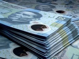 El motivo principal de esta decisión radica en la estrategia de Banxico de sustituir las denominaciones más bajas en papel por monedas, debido a que estas últimas tienen una mayor durabilidad y representan un menor costo de producción a largo plazo. CANVA