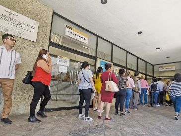 Con esta ley se incrementará el precio de algunos trámites en las recaudadoras. EL INFORMADOR