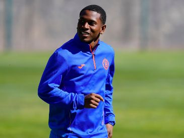 El futbolista ecuatoriano Bryan Angulo, quien jugó en Cruz Azul en el 2021, resultó herido este jueves en un atentado ocurrido en la provincia costera de Manabí por el que han sido capturadas dos personas. IMAGO7