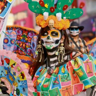 El Festival y Desfile del Día de Muertos toman las calles
