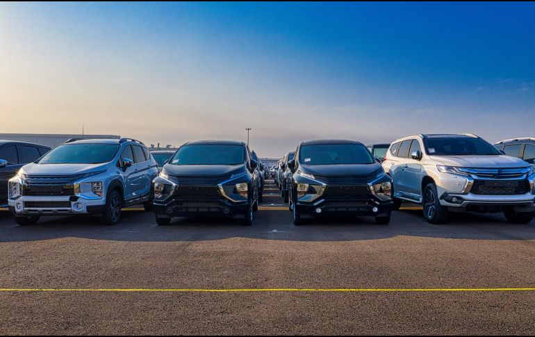 El mercado automotriz mexicano está experimentando una transformación en las preferencias de los consumidores. ESPECIAL / CANVA