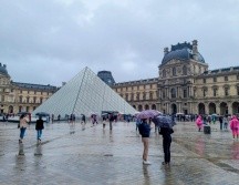 El Louvre fue totalmente evacuado y va a estar cerrado durante todo el día, sobre todo 