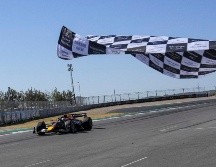 Max Verstappen se lleva el Gran Premio de los Estados Unidos. EFE/J. LOCHER
