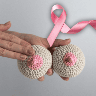 ¿Cómo se relacionan el cáncer de mama y la menstruación?