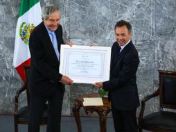 Carlos Álvarez Bermejillo, durante su discurso compartió que buscar el equilibrio en el trabajo, en la familia y en la empresa ha sido fundamental para lograr sus metas. EL INFORMADOR/ J. Acosta