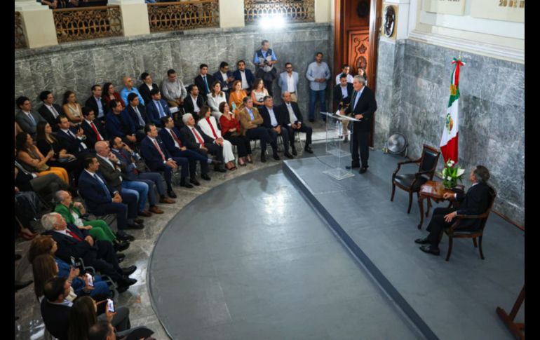 Carlos Álvarez Bermejillo, durante su discurso compartió que buscar el equilibrio en el trabajo, en la familia y en la empresa ha sido fundamental para lograr sus metas. EL INFORMADOR/ J. Acosta