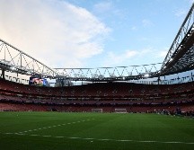Ente los partidos más destacados que se esperan esta tarde se encuentra el de Arsenal contra el Atlético de Madrid, equipos que se enfrentarán en el Emirates Stadium. EFE / N. Hall