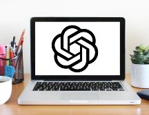 Poder ofrecer más búsquedas en línea podría permitir a OpenAI, la startup más valiosa del mundo, atraer más tráfico de Internet y los ingresos generados por la publicidad digital. ESPECIAL / CANVA