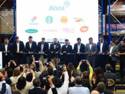 Autoridades municipales estales y directivos de la empresa inauguraron el nuevo centro de distribución Alsea en Tonalá. EL INFORMADOR/J.ACOSTA