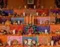 "Velas, calaveritas, pan de muerto y más; descubre todo lo que necesitas para tu altar y cuánto cuesta cada elemento este año. CANVA