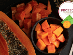 Por su sabor, sus beneficios para la salud y su disponibilidad constante, la papaya sigue siendo una excelente opción en la mesa de los mexicanos. CANVA / UNSPLASH