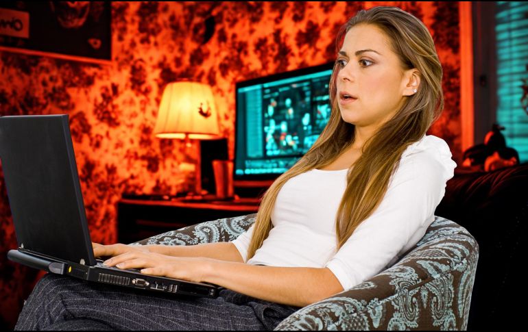 Hay videos que, aunque pasen los años, siguen provocando el mismo escalofrío que la primera vez que los viste, o quizá te asusten peor. ESPECIAL / CANVA