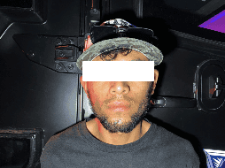 Los uniformados realizaban su patrullaje en El Salto cuando observaron a un hombre acompañado de otros dos. ESPECIAL / POLICÍA ESTATAL