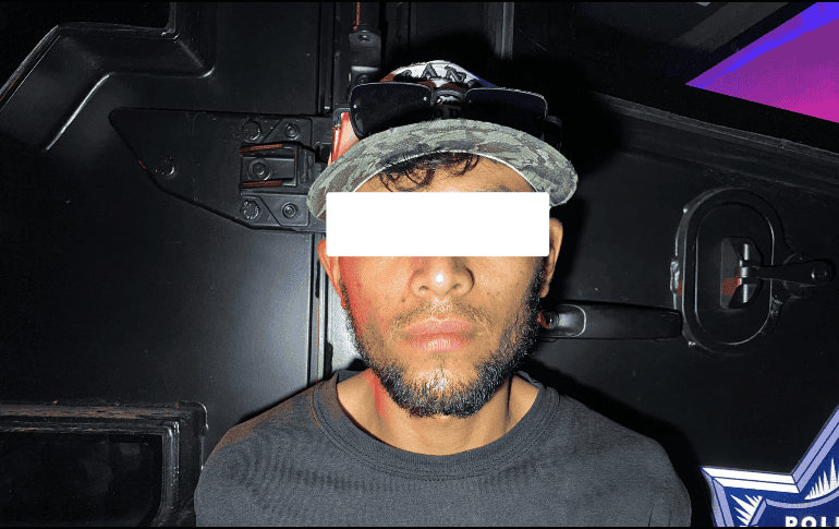 Los uniformados realizaban su patrullaje en El Salto cuando observaron a un hombre acompañado de otros dos. ESPECIAL / POLICÍA ESTATAL