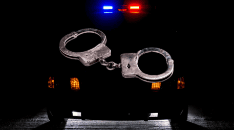 Además, a los detenidos se les aseguraron diversas armas. ESPECIAL / CANVA