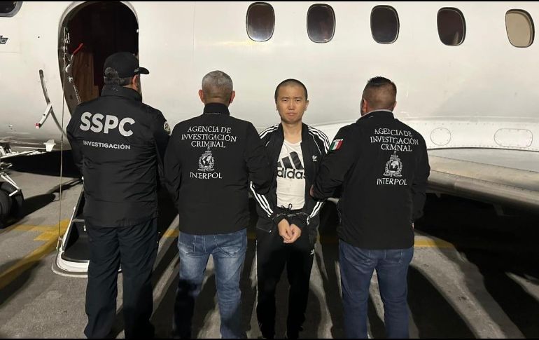 Zhang escapó en julio de 2025 de un arresto domiciliario en Ciudad de México, donde se encontraba en arresto domiciliario bajo custodia de la Guardia Nacional. X / @OHarfuch