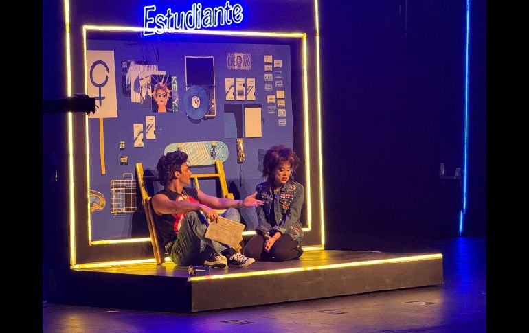 A 16 años de su estreno, Mentiras mantiene intacto su encanto: un homenaje musical a los ochenta que combina humor, ironía y emoción. EL INFORMADOR/ H. Navarro