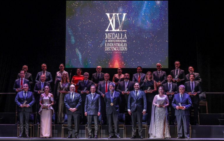 “Todos estos logros se deben a su esfuerzo, a quienes hoy estamos premiando en cada uno de los distintos rubros industriales”, dijo Pablo Lemus. EL INFORMADOR / A. NAVARRO