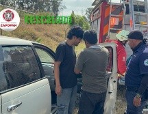 El sujeto presentó lesiones leves por lo que fue trasladado por medios propios. ESPECIAL / FACEBOOK Protección Civil y Bomberos Zapopan