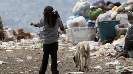 Alertan que la pobreza es un problema de derechos humanos urgente. EFE / ARCHIVO