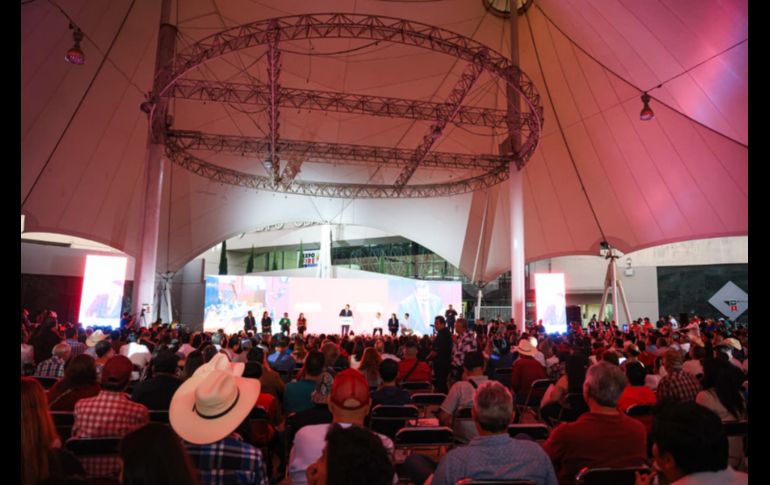 Carlos Lomelí destacó la aprobación de 12 reformas constitucionales en beneficio  de las y los jaliscienses, así como otras 21 reformas, 13 nuevas leyes y 34 reformas a leyes secundarias. EL INFORMADOR/ J. Acosta