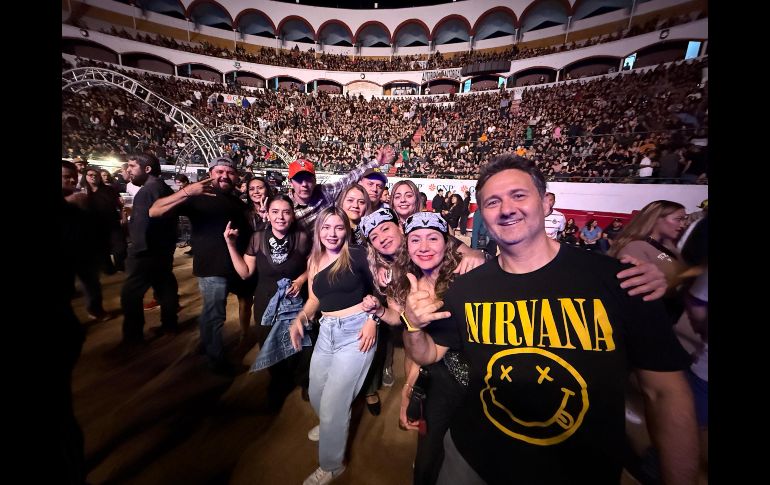 Micky Huidobro, Paco Ayala, Randy Ebright, Jay de la Cueva y Pato Machete subieron al escenario para desatar una descarga sonora que confirmó por qué Molotov sigue siendo una de las bandas más emblemáticas del rock latinoamericano. EL INFORMADOR/ H. Navarro