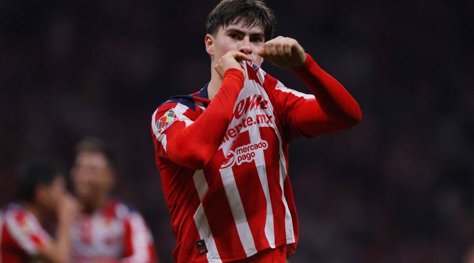 Entre los futbolistas de Chivas que han compartido este logro se encuentran Luis García, Marco Fabián y Alexis Vega. Imago7 / ARCHIVO