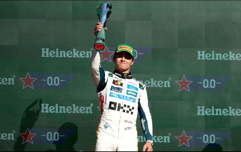 Norris llega a 357 puntos en el campeonato y se coloca a un punto por delante de su coequipero, Oscar Piastri. EFE/ J. Méndez.